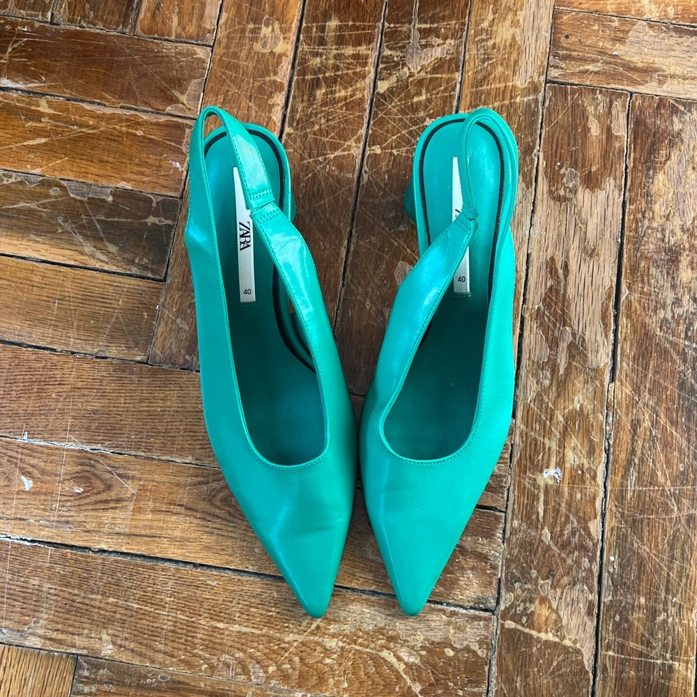 Zara Green pointed toe sling back pumps